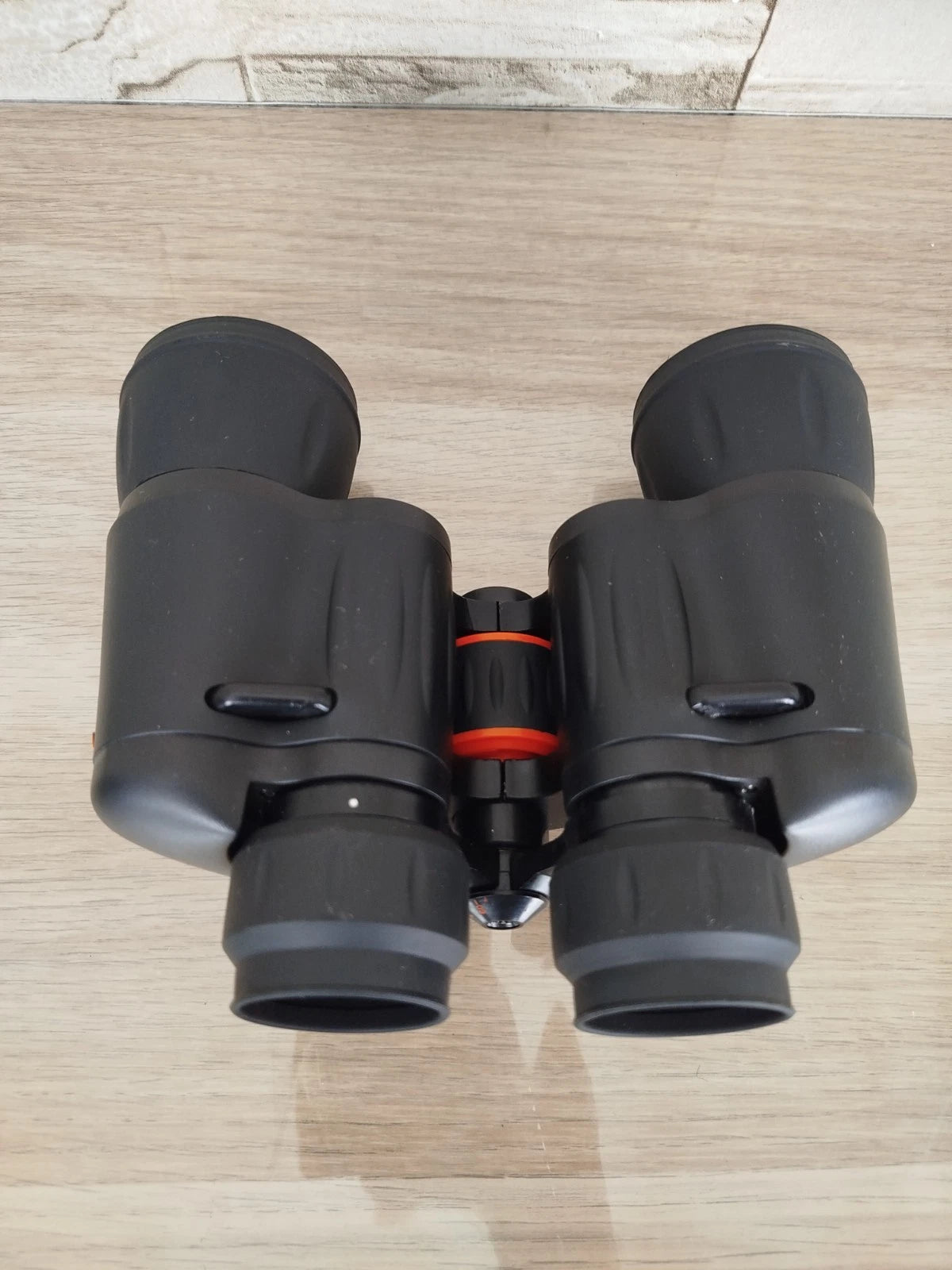 Binocolo Celestron UpClose G2 8x40 WA FOV 8.2° Nero Arancio Prismi Porro Custodia