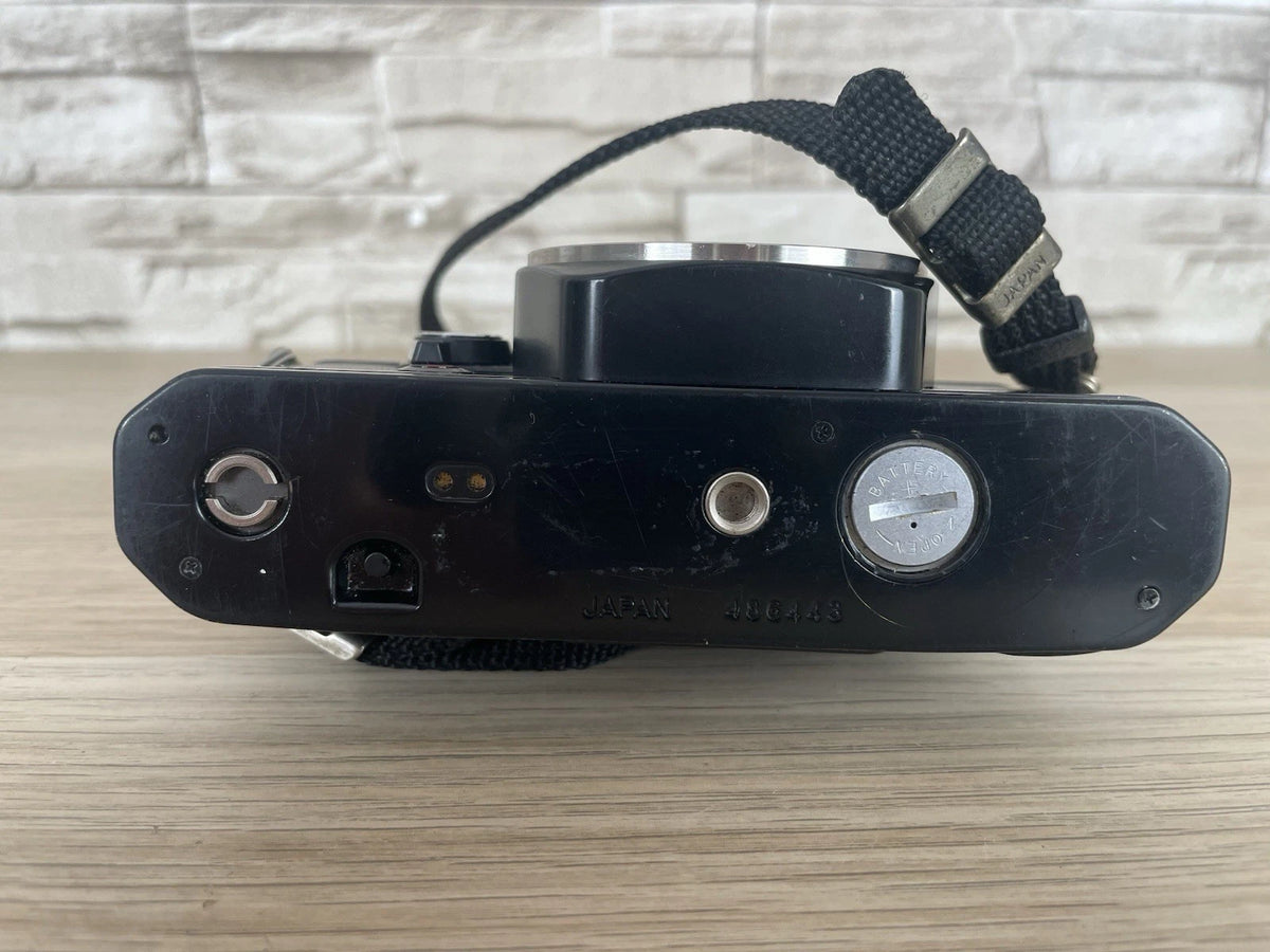 Fotocamera Analogica Yashica Fd-X Quarz Solo Corpo Macchina Per Pezzi Ricambio