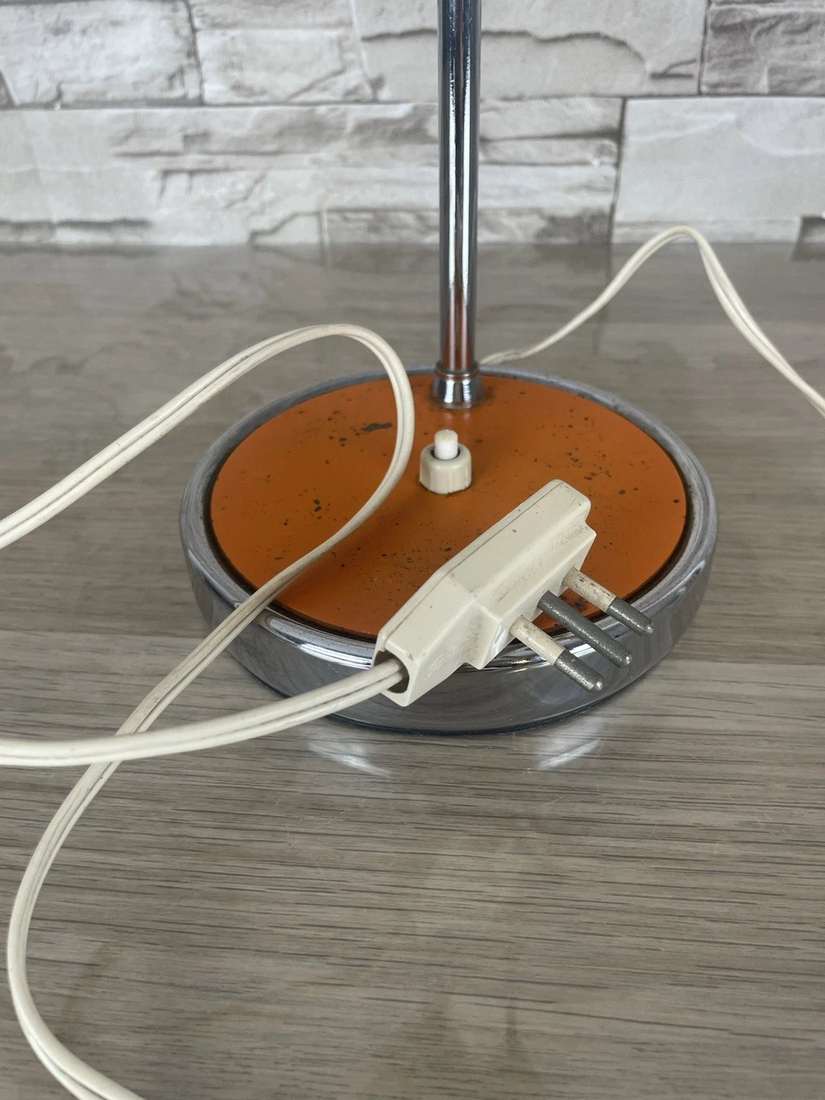 Lampada Da Tavolo Mid Century Vintage Anni 70 Arancione E Cromato Snodabile