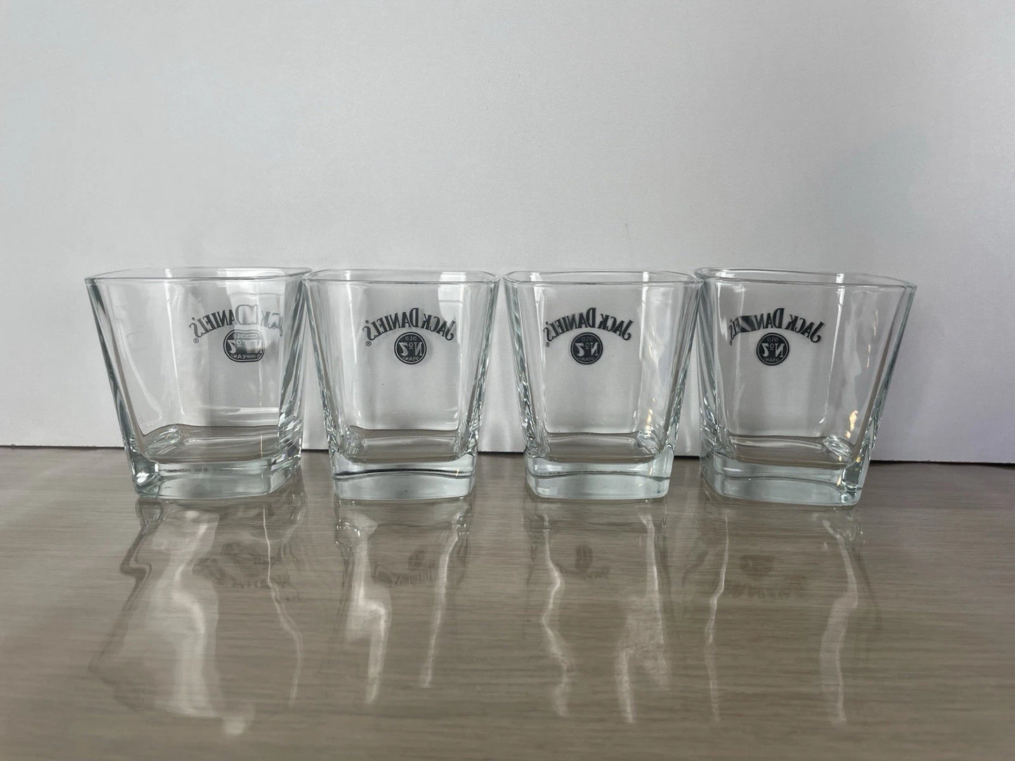 Servizio Da 4 Bicchieri Da Whisky Jack Daniel's Old N7 In Vetro Promozionali