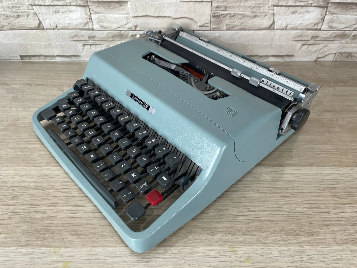 Macchina Da Scrivere Olivetti Lettera 32 Vintage Design Nizzoli Anni 60 Azzurra