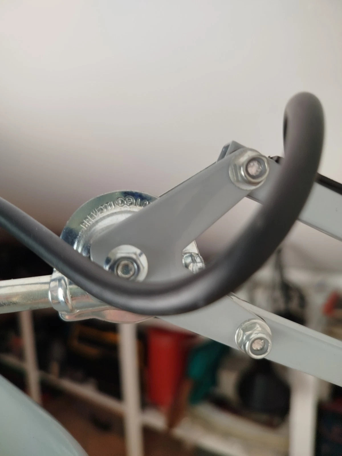 Lampada Da Tavolo Snodabile RIMSA RI e Morsetto Industriale Da Officina Vintage