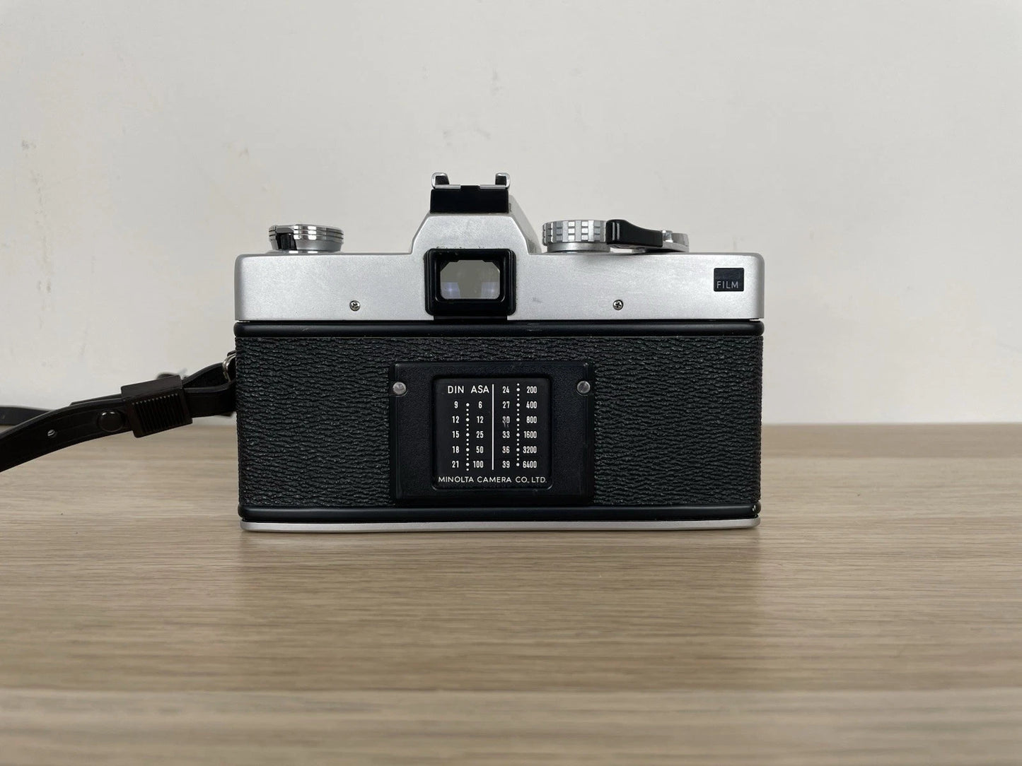 Fotocamera Analogica Minolta SRT303B 35mm Reflex Obiettivo Tracolla E Libretto