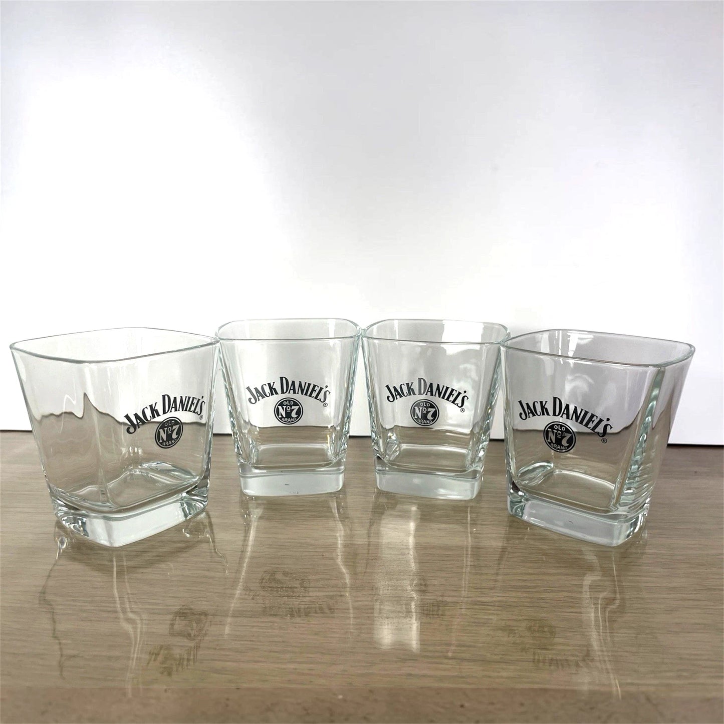 Servizio Da 4 Bicchieri Da Whisky Jack Daniel's Old N7 In Vetro Promozionali
