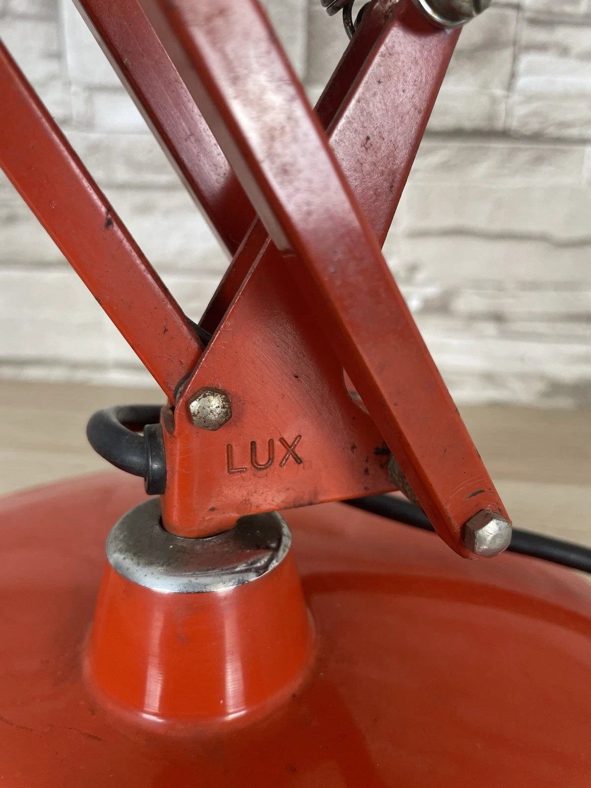 Lampada Da Tavolo Luxo Naska Loris Rosso Vintage Epoca Snodabile Industriale