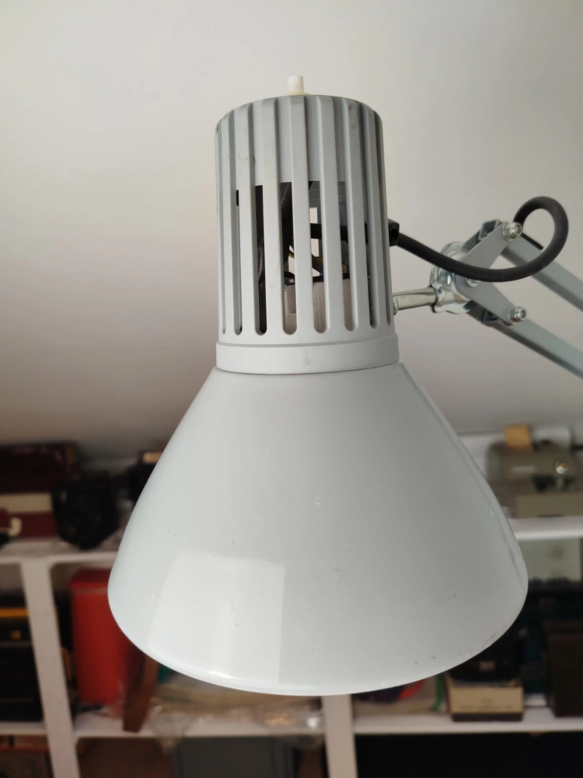Lampada Da Tavolo Snodabile RIMSA RI e Morsetto Industriale Da Officina Vintage