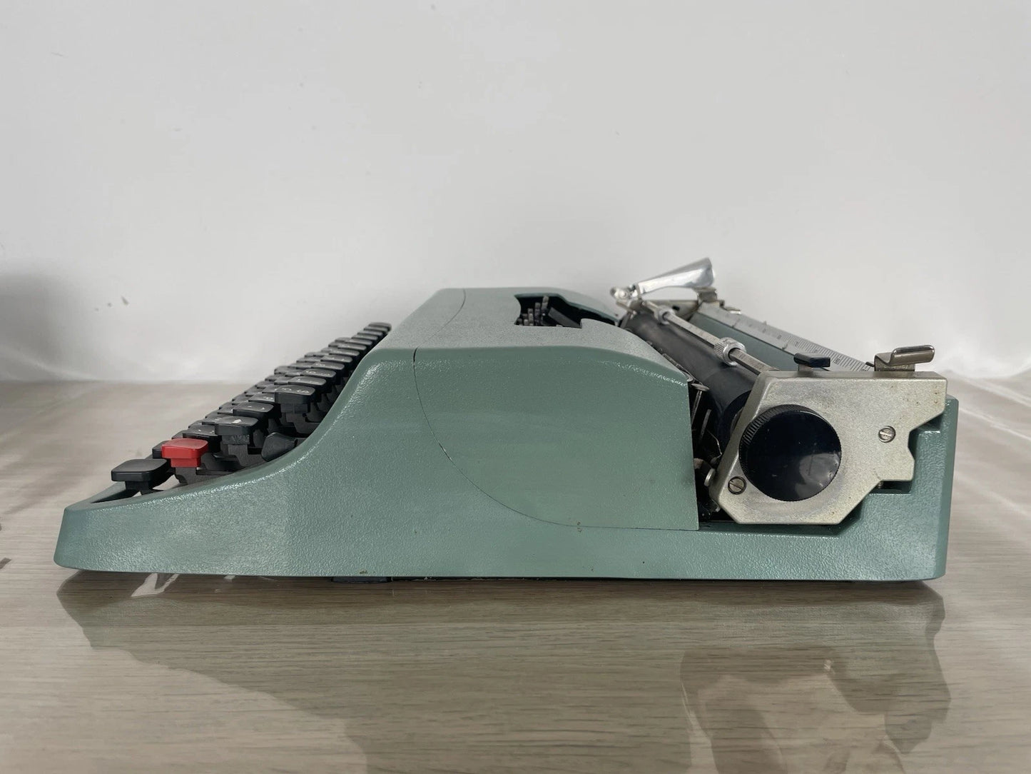 Macchina Da Scrivere Olivetti Lettera 32 Vintage Nizzoli Anni 60+Custodia