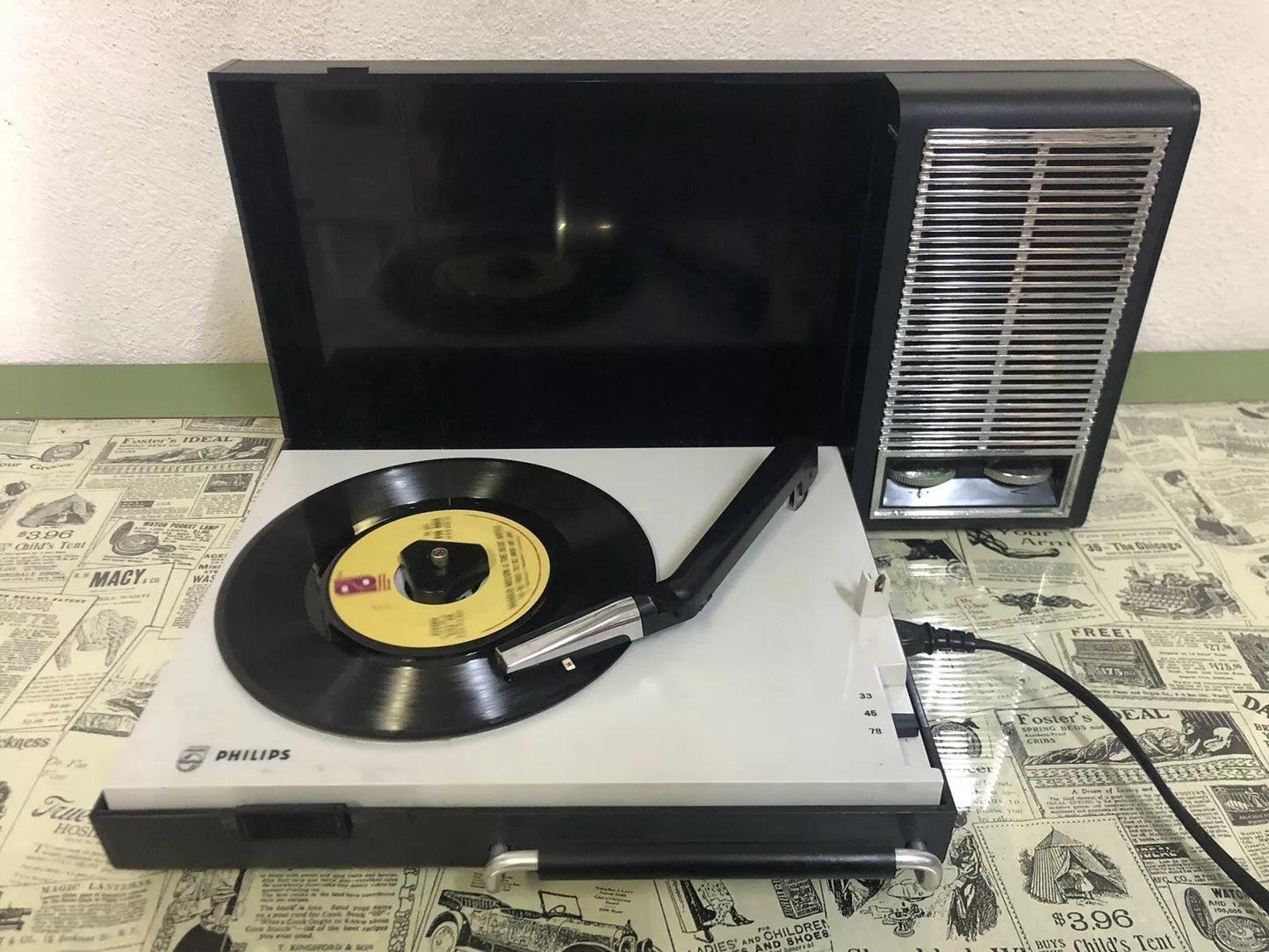 Giradischi Portatile Fonovaligia Philips 22GF 110/02X Vintage Epoca Anni 70 Nero