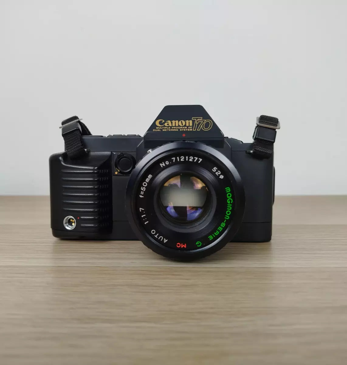 Fotocamera Analogica Canon T 70 35mm Relflex Con Obiettivo Maginon Serie G