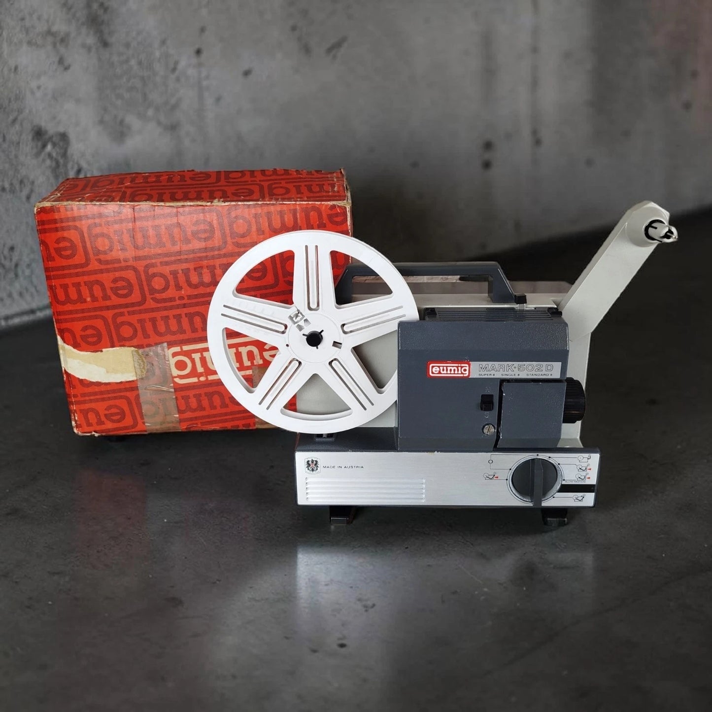 Proiettore Eumig Mark 502 D Per Pellicole Super 8 Vintage Epoca Anni 60 Nero