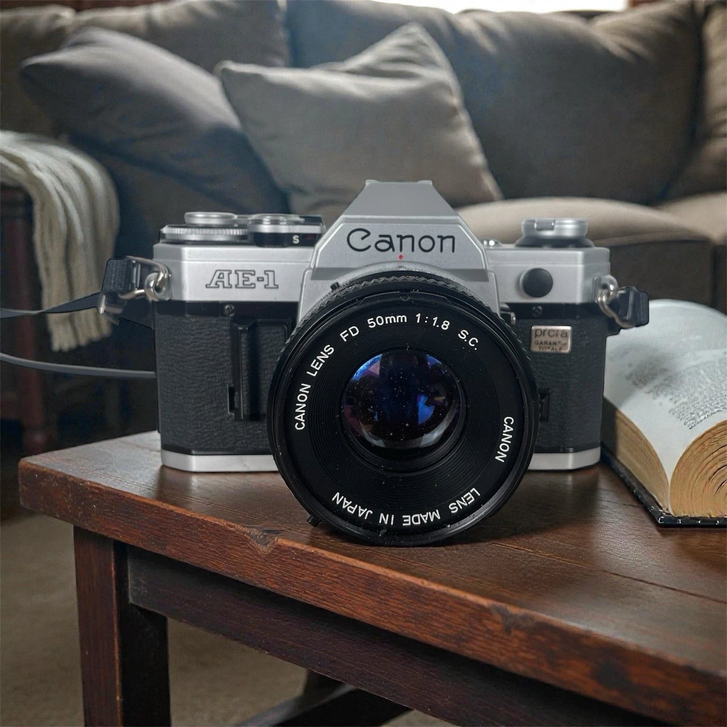 Fotocamera Canon AE-1 35mm SLR Film Camera Obiettivo 50mm Custodia +Battery Pack