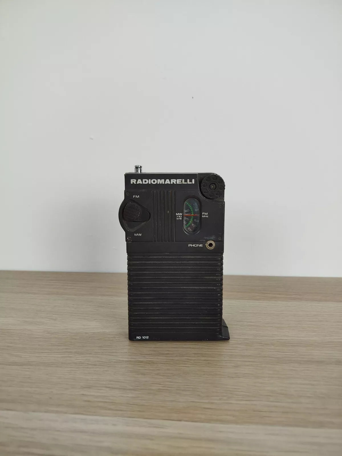 Radio Radiomarelli Model RD 1012 Tascabile Pezzi Di Ricambio A Batterie Nero