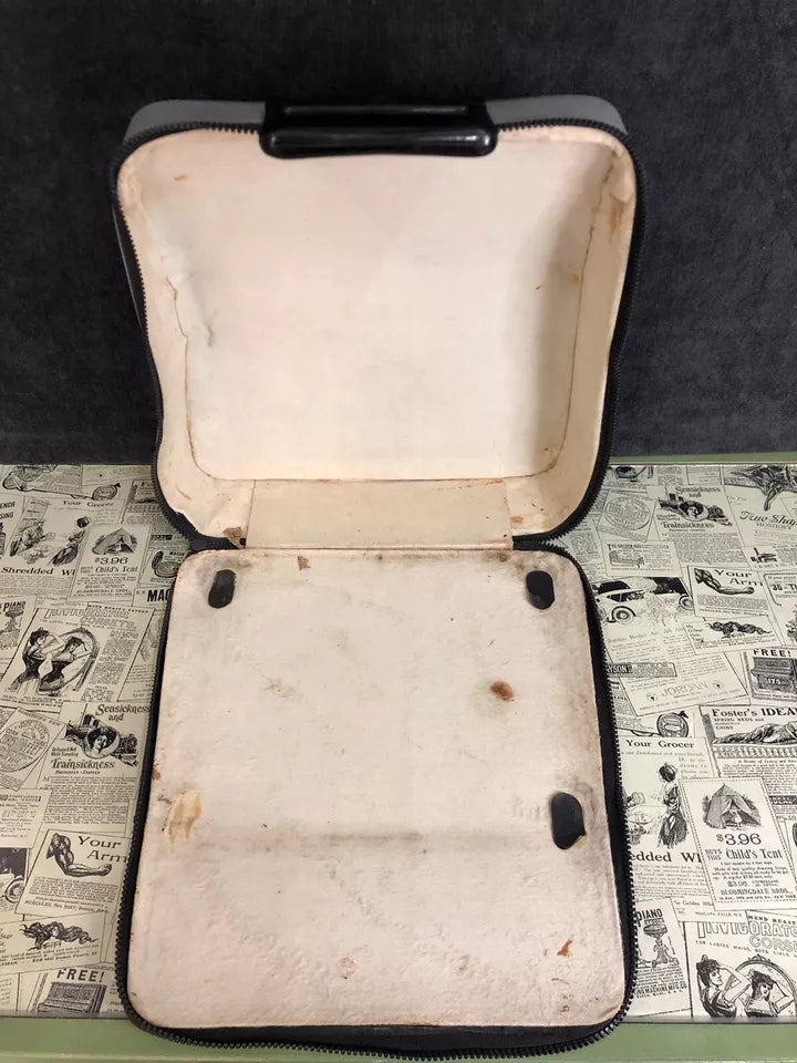 Macchina Da Scrivere Olivetti Lettera 32 Vintage Epoca Con Custodia Funzionante