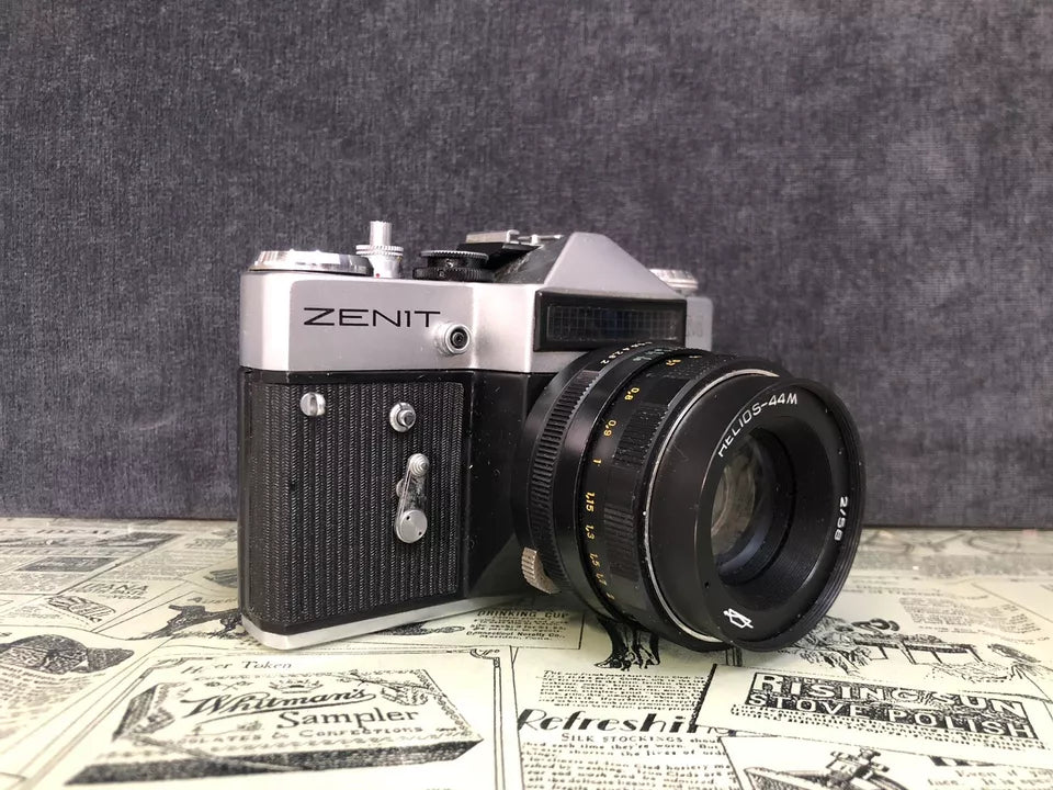 Fotocamera Analogica Zenit EM URSS Vintage Anni 80 Reflex 35mm Obiettivo Helios