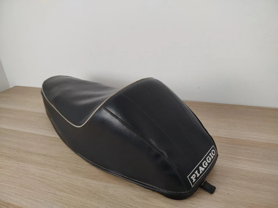 Sella Gobba Monoposto Piaggio Vespa 50 V5A SIP 121014 Vintage Epoca Pelle Nera