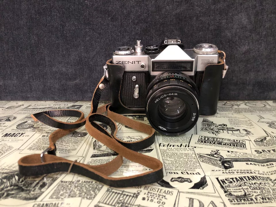 Fotocamera Analogica Zenit EM URSS Vintage Anni 80 Reflex 35mm Obiettivo Helios