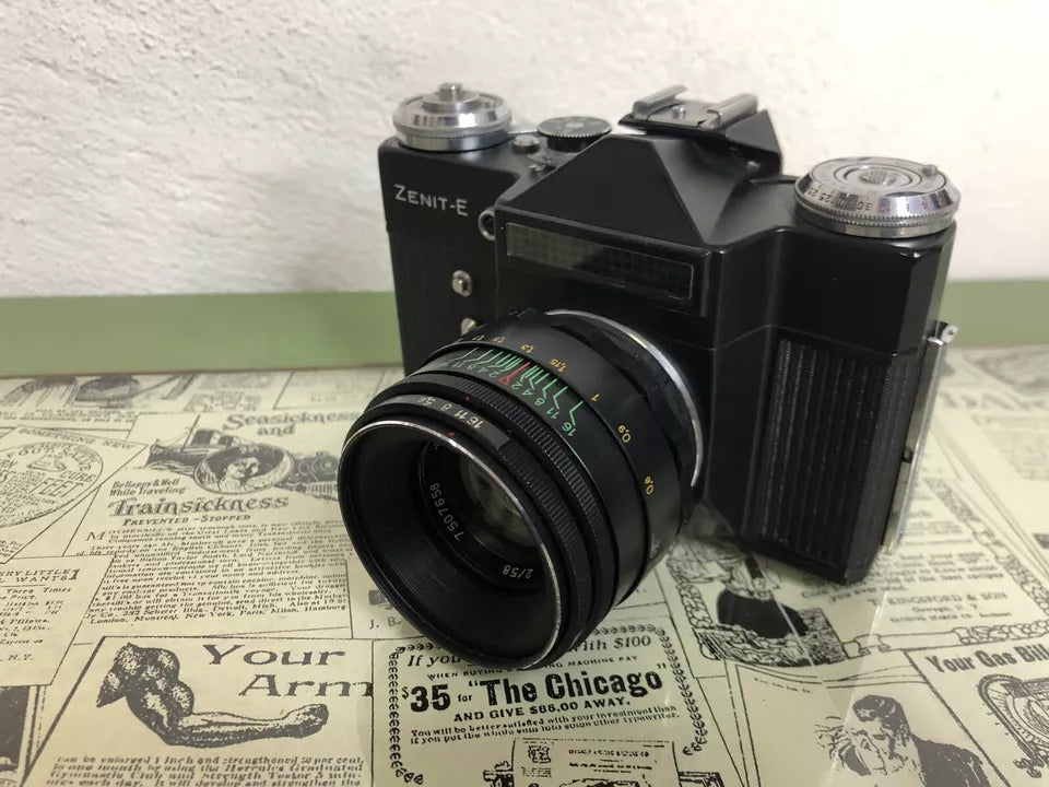 Fotocamera Analogica Zenit E URSS Atemsa 35mm Reflex Obiettivo Helios 44-2 Vite