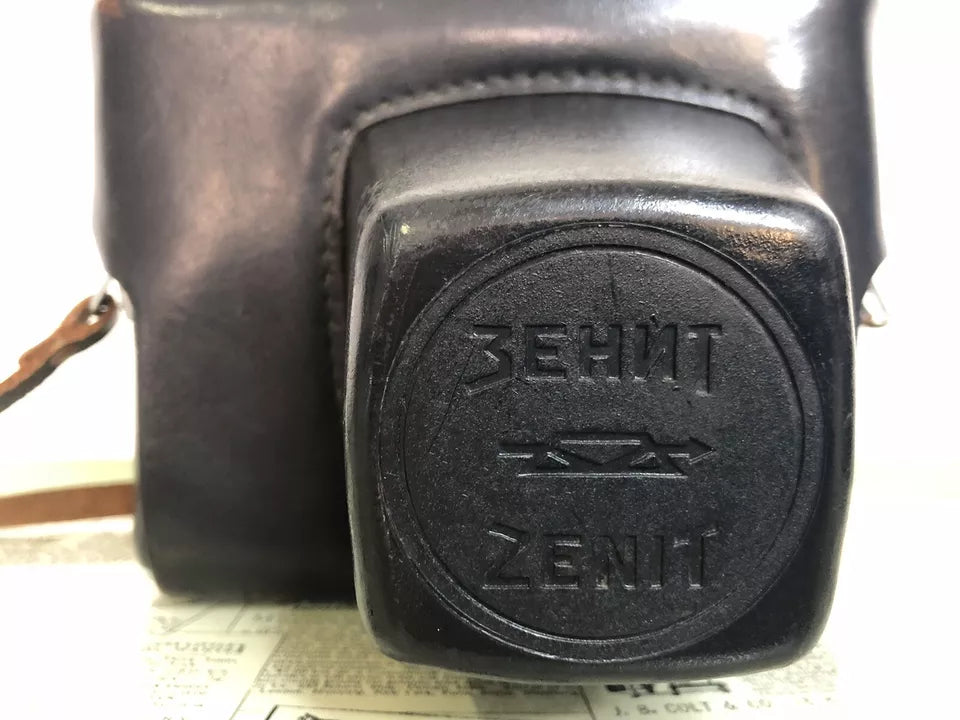Fotocamera Analogica Zenit E URSS Atemsa 35mm Reflex Obiettivo Helios 44-2 Vite