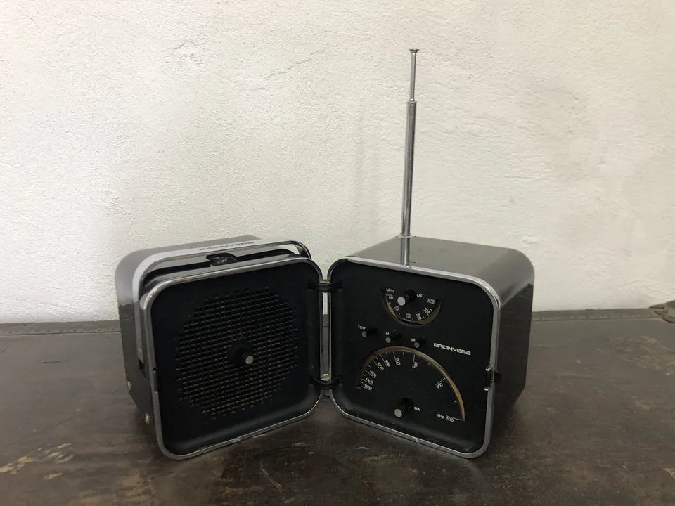 Radio Cubo Brionvega TS 502 Vintage Design Zanuso Sapper Colore Nero MoMa NYC