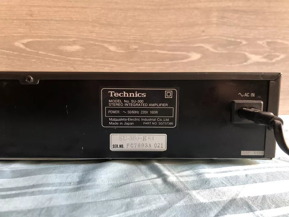 Amplificatore Technics SU-300 Stereo Integrated Amplifier Hi-fi Giappone 160W