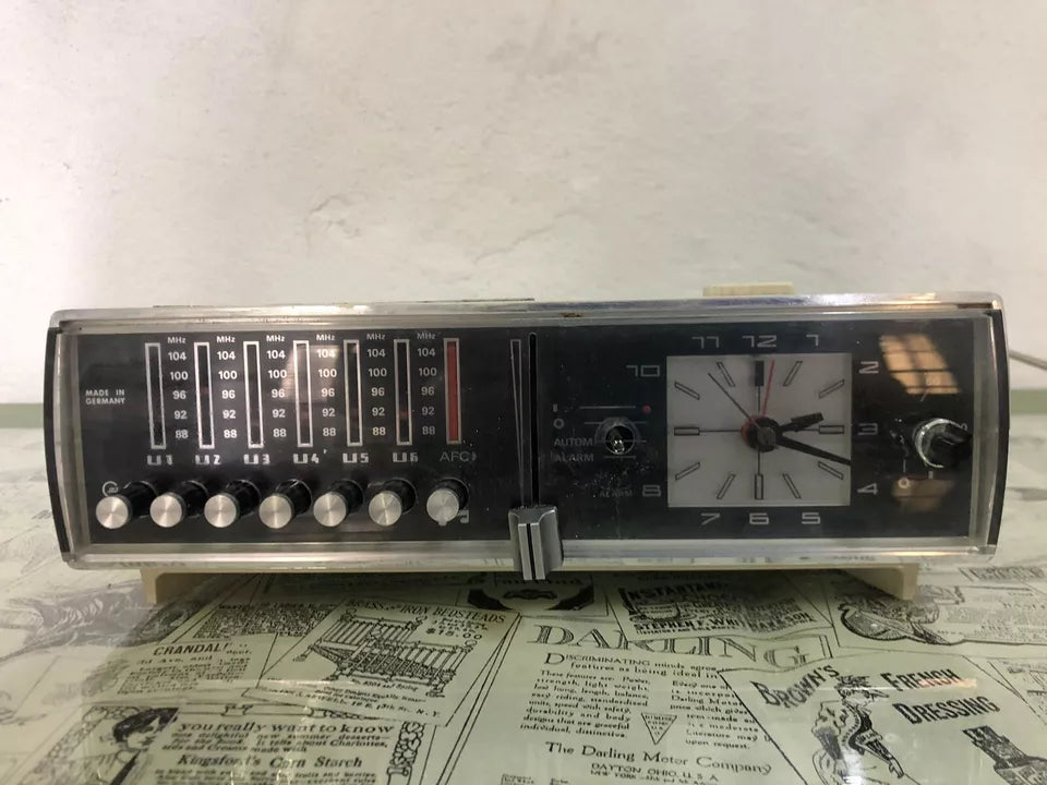 Radio Sveglia Analogica Grundig Sono Clock Bianca Vintage 70 Pezzi Di Ricambio