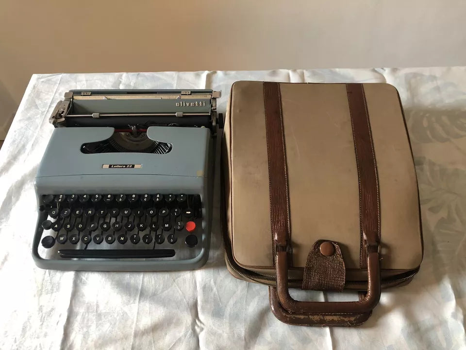 Macchina Da Scrivere Olivetti Lettera 22 PRIMA SERIE 934810 Targa In Metallo