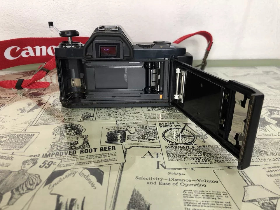Fotocamera Analogica Canon T50 35mm Relflex Con Obiettivi Borsa Filtri Tracolla
