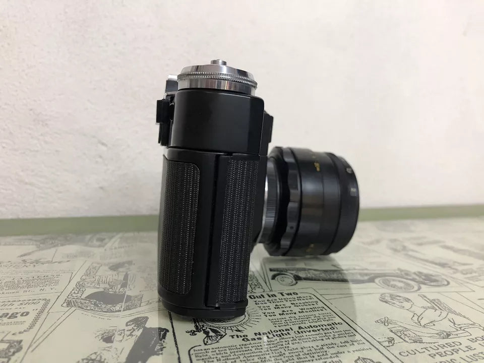 Fotocamera Analogica Zenit E URSS Atemsa 35mm Reflex Obiettivo Helios 44-2 Vite