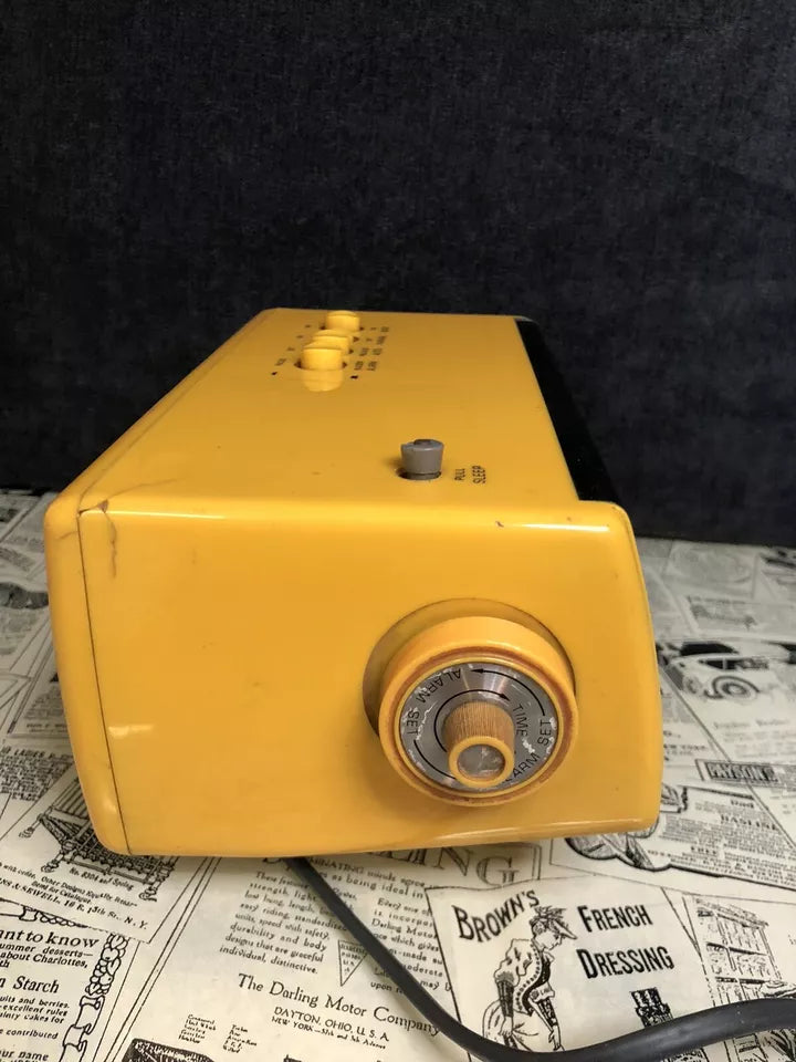 Radio Sveglia Orologio Sony Solid State Digimatic 8FC-100E Vintage Giallo