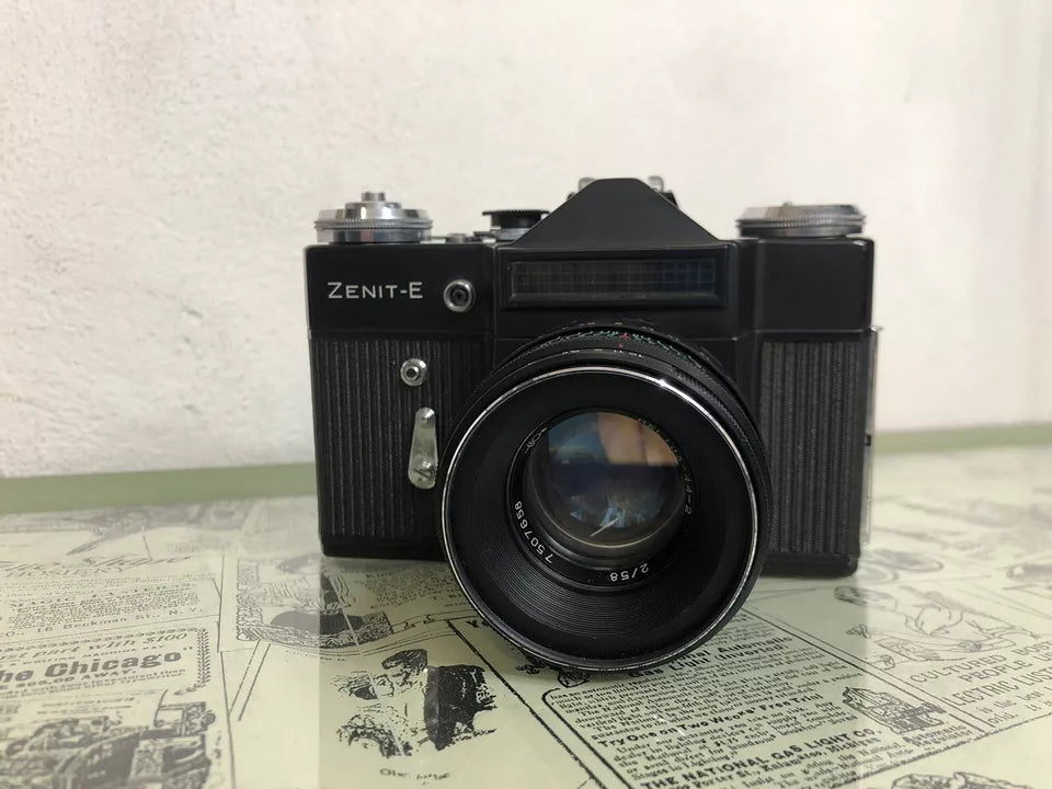 Fotocamera Analogica Zenit E URSS Atemsa 35mm Reflex Obiettivo Helios 44-2 Vite