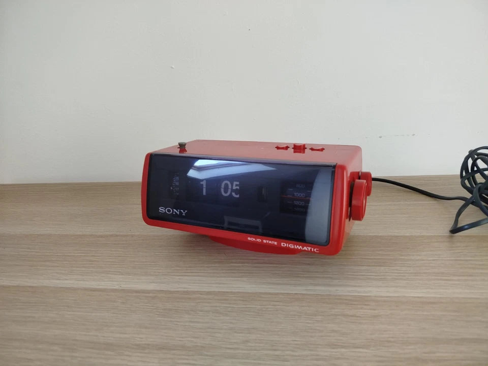 Radio Sveglia Orologio Sony Solid State Digimatic 8RC-110E Vintage Epoca Rossa
