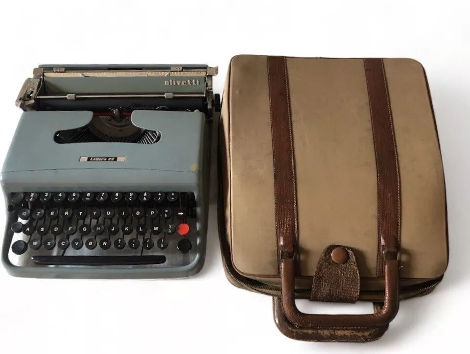 Macchina Da Scrivere Olivetti Lettera 22 PRIMA SERIE 934810 Targa In Metallo