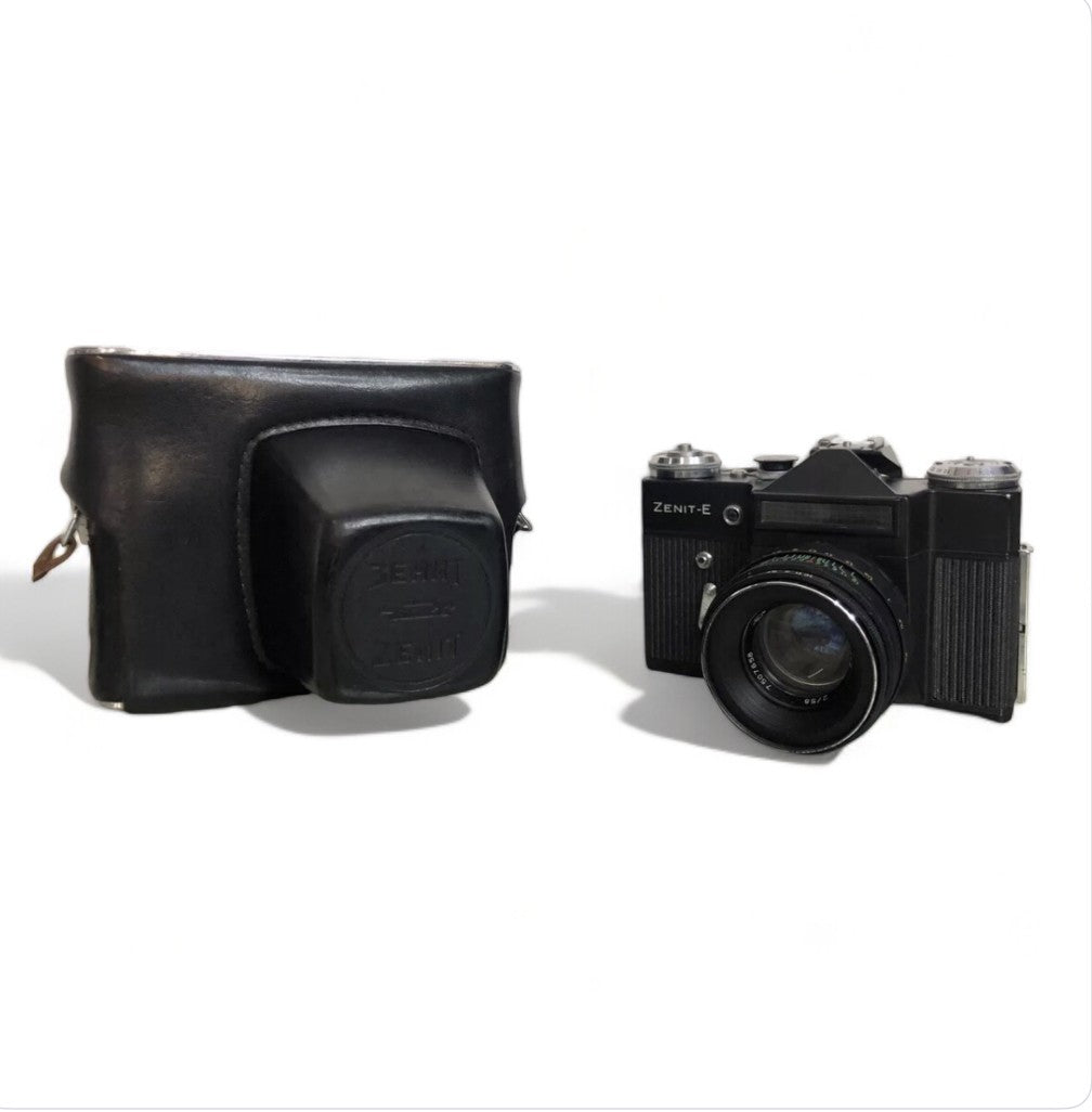 Fotocamera Analogica Zenit E URSS Atemsa 35mm Reflex Obiettivo Helios 44-2 Vite